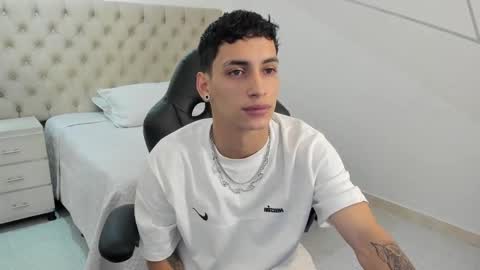 Snapshot of jhoanleandro chatting on September 20, 4:02 am jhoanleandro online show from September 20, 4:02 am