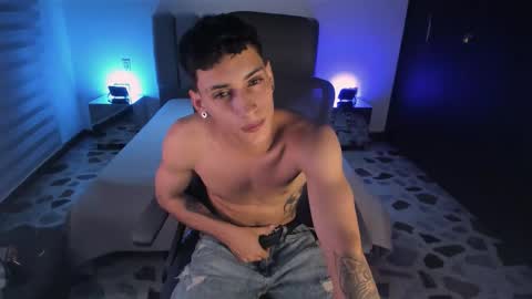 Snapshot of jhoanleandro chatting on September 30, 2:05 am jhoanleandro online show from September 30, 2:05 am