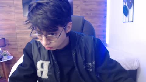 Jhoel online show from December 27, 12:23 pm