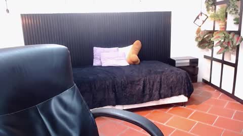 Jhoel online show from November 7, 10:10 pm