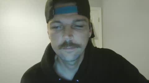 jholls online show from December 1, 4:50 am