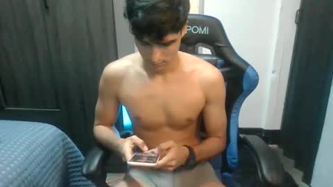 Snapshot of jhon_2000s chatting on December 29, 8:11 am jhon online show from December 29, 8:11 am