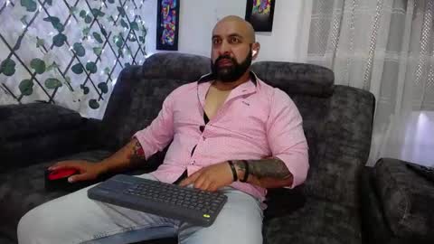 Snapshot of jhondick609 chatting on January 13, 6:49 pm JhonD online show from January 13, 6:49 pm