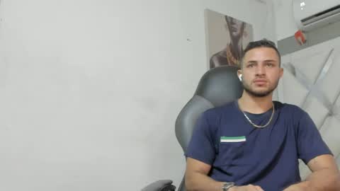 jhonny online show from December 18, 3:37 am