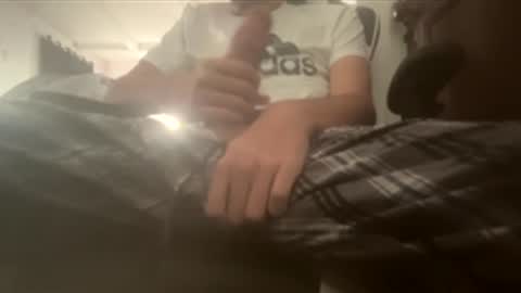 Snapshot of jhonnypapi chatting on December 1, 5:40 pm Connor online show from December 1, 5:40 pm