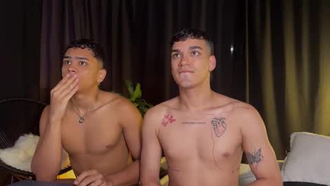 Snapshot of jhonnyx_ chatting on February 21, 3:51 am Jhonny online show from February 21, 3:51 am