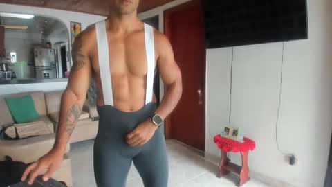 jh online show from November 19, 6:52 pm