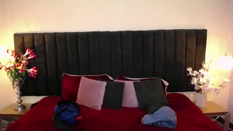 jhos online show from February 12, 1:39 pm