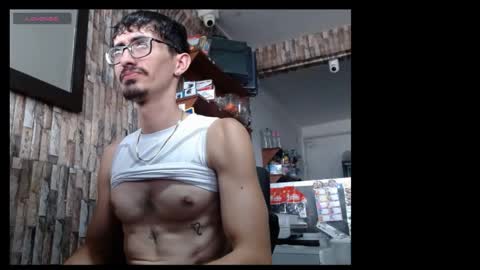 jhosuamoore2 online show from April 18, 7:07 pm