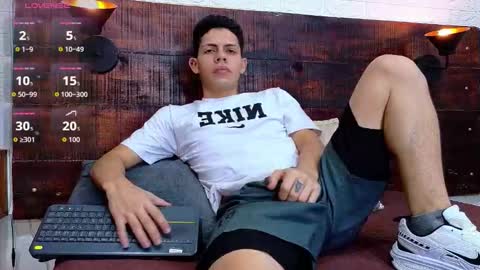 jhosuavega online show from November 8, 11:03 pm