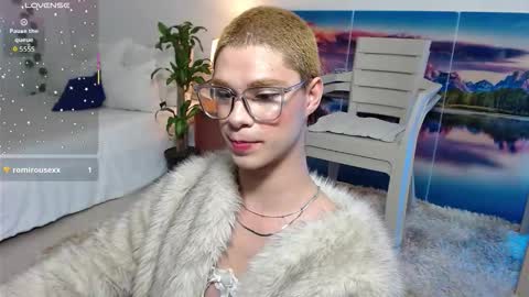 Snapshot of jhuan_cute chatting on October 1, 10:32 am Jhuan Nhez online show from October 1, 10:32 am