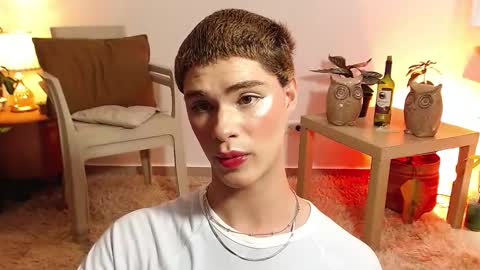 Snapshot of jhuan_cute chatting on November 5, 8:14 am Jhuan Nhez online show from November 5, 8:14 am