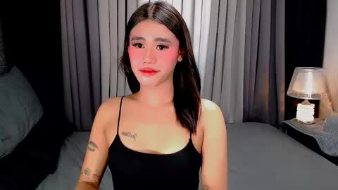 Snapshot of jhuliana_and_charles_room chatting on November 2, 2:25 am jhuliana_and_charles_room online show from November 2, 2:25 am