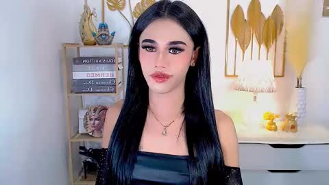 julie online show from December 15, 1:46 am