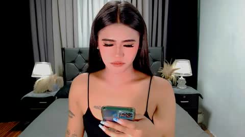 julie online show from April 16, 1:17 am