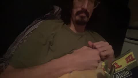 Jigz1986 online show from December 15, 10:47 pm