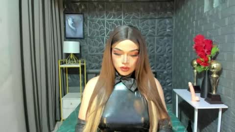 Snapshot of jilianward chatting on February 5, 2:37 pm jilianward online show from February 5, 2:37 pm