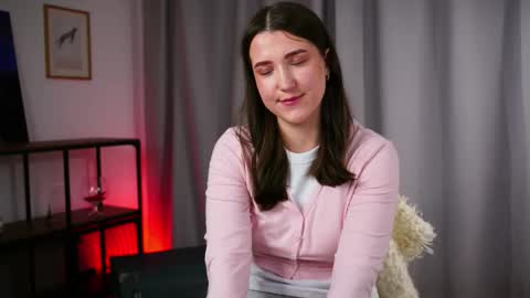 Mira online show from November 8, 1:55 pm