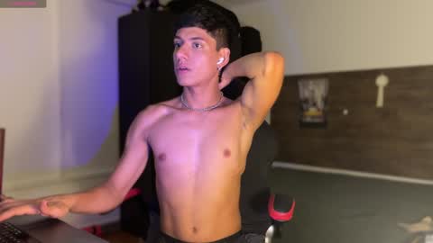 jim_dancer online show from December 27, 2:14 am