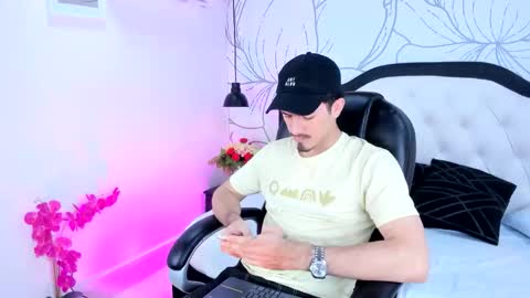 Jim  online show from February 24, 7:45 pm