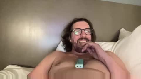 Snapshot of jimboo400 chatting on September 22, 4:03 am jimboo400 online show from September 22, 4:03 am