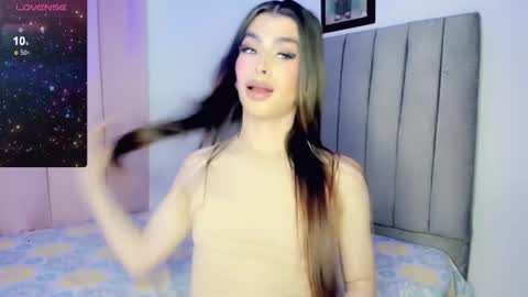 Snapshot of jimenna__ chatting on January 31, 3:30 am jimenna online show from January 31, 3:30 am