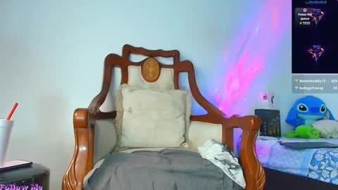 Jimm  Independent Model  online show from December 15, 2:38 am