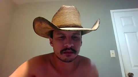 Snapshot of jimmac98 chatting on January 5, 8:54 am james online show from January 5, 8:54 am