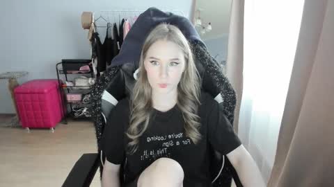 Amy  next stream on Wednesday Thursday Friday Saturday and Sunday at 16 pm GMT3 online show from November 2, 10:50 am