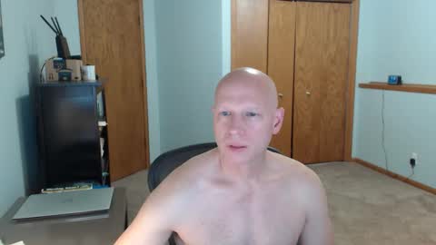 Snapshot of jimraynor6969 chatting on December 2, 1:11 am Jim Raynor online show from December 2, 1:11 am