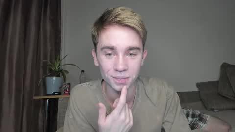 Snapshot of jimyti_bad_boy chatting on November 3, 9:05 pm jimyti_bad_boy online show from November 3, 9:05 pm