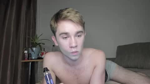 Snapshot of jimyti_bad_boy chatting on November 7, 10:43 pm jimyti_bad_boy online show from November 7, 10:43 pm