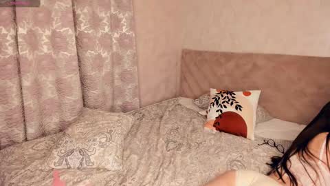 Jinny online show from February 11, 9:35 pm