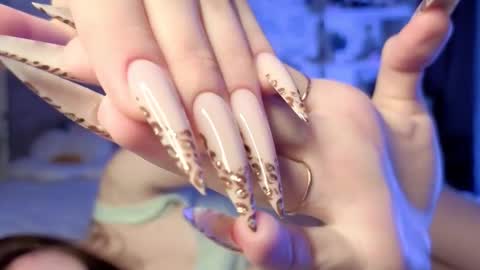 Jinny online show from December 2, 8:37 pm