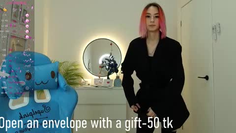 Snapshot of jinx_boom chatting on February 12, 11:07 am jinx_boom online show from February 12, 11:07 am