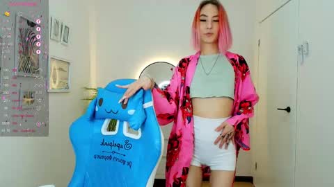 Snapshot of jinx_boom chatting on February 15, 8:22 am jinx_boom online show from February 15, 8:22 am