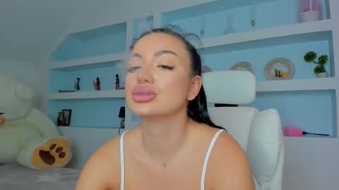 Juliee online show from November 9, 6:17 pm