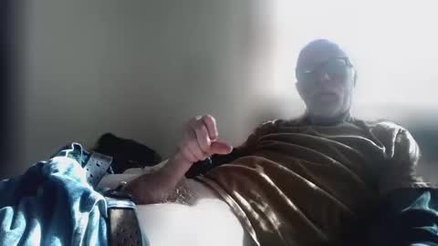 Snapshot of jizzmitten5 chatting on December 14, 7:18 pm jizzmitten5 online show from December 14, 7:18 pm