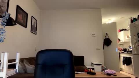 Snapshot of jjd8 chatting on October 31, 5:14 pm jjd8 online show from October 31, 5:14 pm