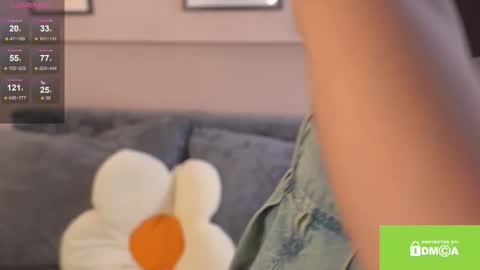 Snapshot of jjennnyy chatting on September 27, 8:08 am Jenny online show from September 27, 8:08 am