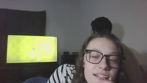 Snapshot of jjj963733 chatting on December 2, 3:51 pm jjj963733 online show from December 2, 3:51 pm