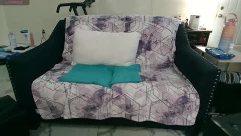 Nicole  Allen online show from February 26, 2:15 am