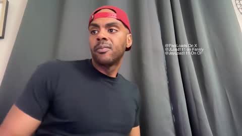 Snapshot of jloads_ chatting on November 22, 11:15 pm Jay Load online show from November 22, 11:15 pm