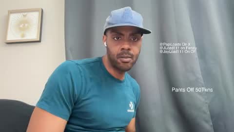 Snapshot of jloads_ chatting on November 23, 11:59 pm Jay Load online show from November 23, 11:59 pm