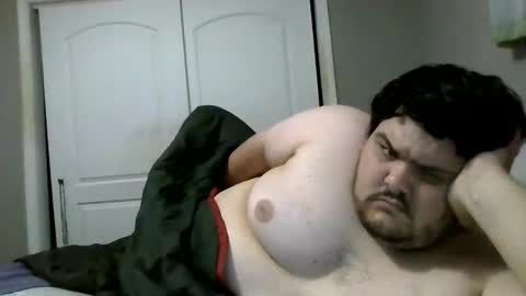 Snapshot of jmizz2015 chatting on November 8, 12:00 am Jeremey online show from November 8, 12:00 am