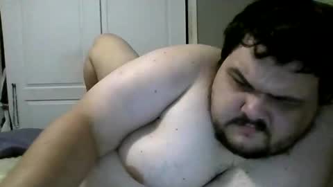 Snapshot of jmizz2015 chatting on December 1, 11:21 pm Jeremey online show from December 1, 11:21 pm