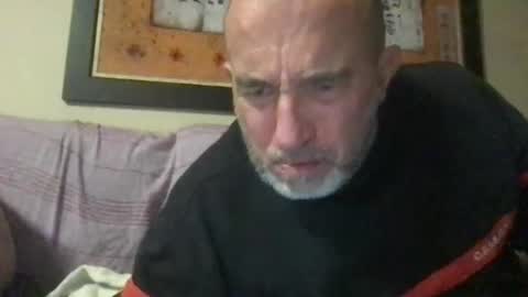 jmombombero63 online show from December 4, 2:54 am