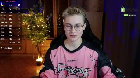 J online show from February 25, 8:18 pm