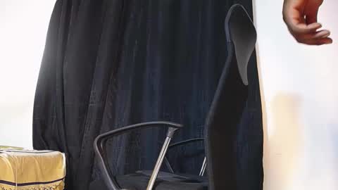 Snapshot of joan_silva chatting on November 28, 1:36 pm joan_silva online show from November 28, 1:36 pm