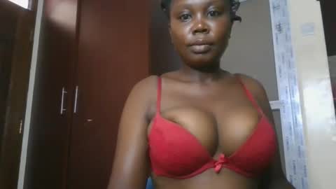 Snapshot of joankein_255 chatting on December 2, 6:08 am varl online show from December 2, 6:08 am